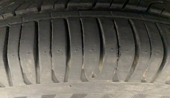 2018 Hyundai Grand i10 MAGNA AT 1.2 KAPPA VTVT, Petrol, Automatic, 67,851 km, Left Front Tyre Tread