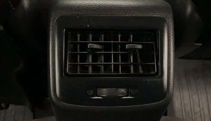 2018 Hyundai Grand i10 MAGNA AT 1.2 KAPPA VTVT, Petrol, Automatic, 67,851 km, Rear AC Vents