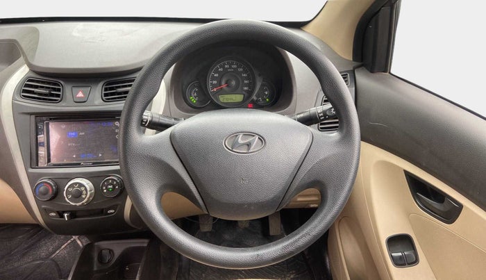 2017 Hyundai Eon ERA +, Petrol, Manual, 26,836 km, Steering Wheel Close Up