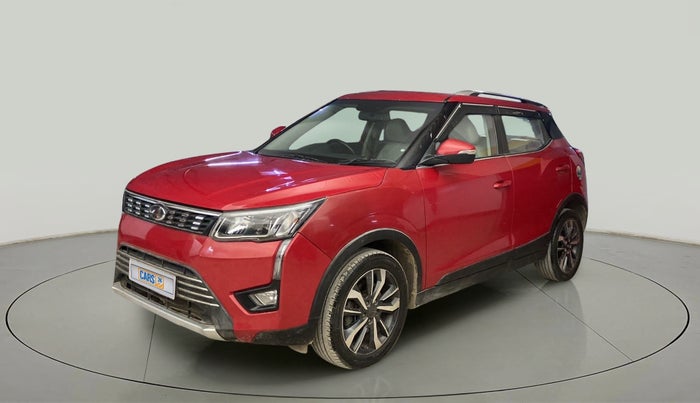 2019 Mahindra XUV300 W8 (O) 1.2 PETROL, Petrol, Manual, 56,963 km, Left Front Diagonal