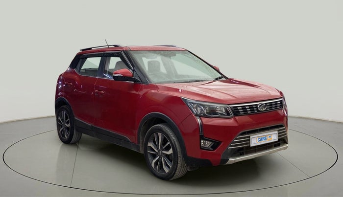 2019 Mahindra XUV300 W8 (O) 1.2 PETROL, Petrol, Manual, 56,963 km, Right Front Diagonal