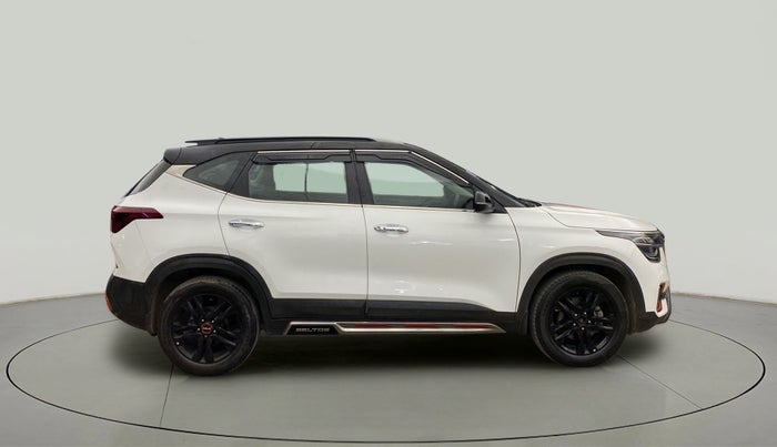 2021 KIA SELTOS HTX ANNIVERSARY EDITION 1.5 PETROL, Petrol, Manual, 26,456 km, Right Side View