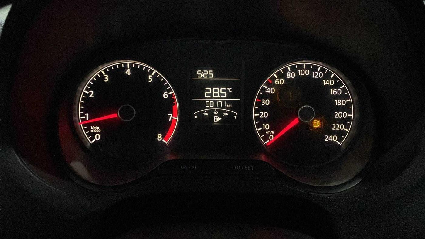 2018 Volkswagen Ameo TRENDLINE 1.0L, Petrol, Manual, 58,154 km, Odometer Image