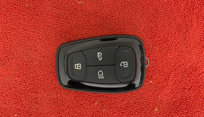 2022 Tata TIAGO NRG XZ AMT, Petrol, Automatic, 17,787 km, Key Close Up