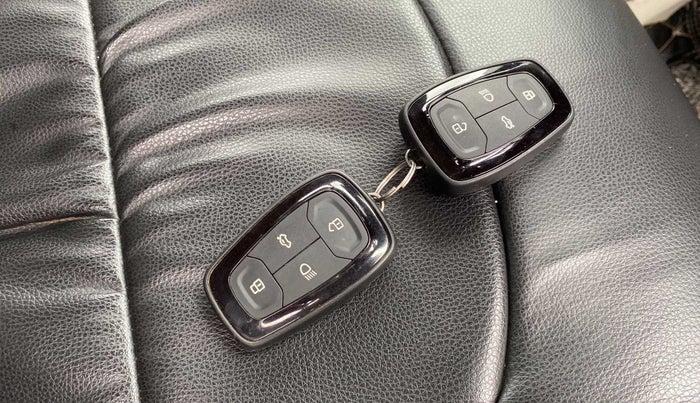 2023 Tata NEXON XZ PLUS DIESEL, Diesel, Manual, 27,307 km, Key Close Up