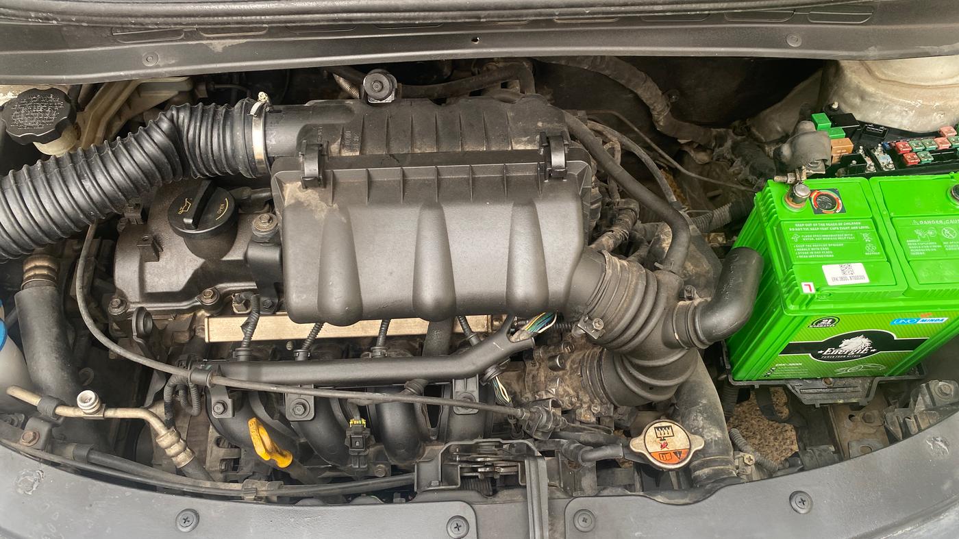 2013 Hyundai i10 SPORTZ 1.2, Petrol, Manual, 95,290 km, Engine View
