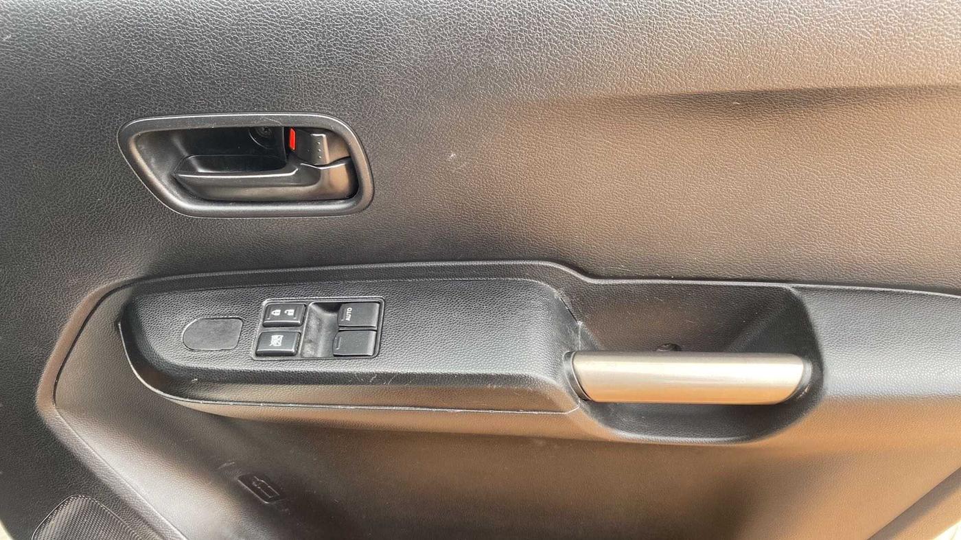 2018 Maruti IGNIS SIGMA 1.2, Petrol, Manual, 73,809 km, Driver Side Door Panels Control