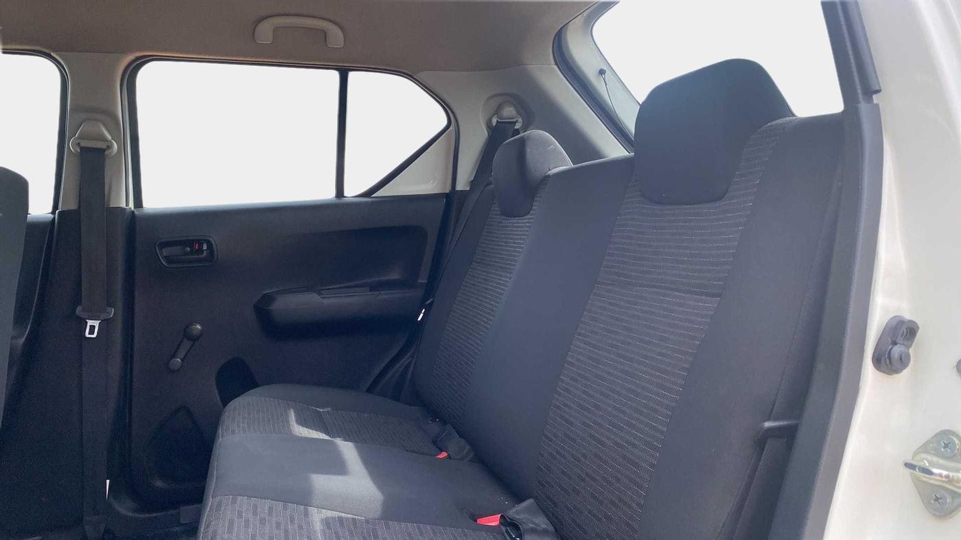 2018 Maruti IGNIS SIGMA 1.2, Petrol, Manual, 73,809 km, Right Side Rear Door Cabin