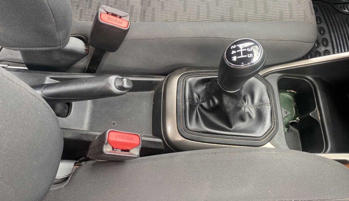 2018 Maruti IGNIS SIGMA 1.2, Petrol, Manual, 73,809 km, Gear Lever