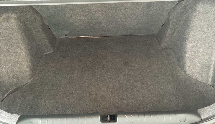 2023 Honda Amaze 1.2L I-VTEC VX CVT, Petrol, Automatic, 7,266 km, Boot Inside