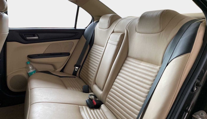 2023 Honda Amaze 1.2L I-VTEC VX CVT, Petrol, Automatic, 7,266 km, Right Side Rear Door Cabin