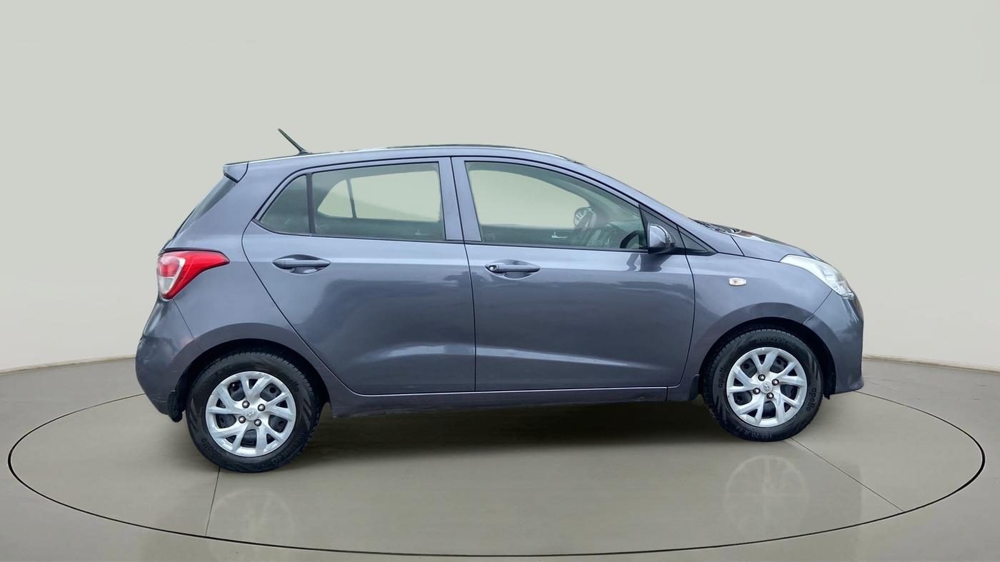 2017 Hyundai Grand i10 SPORTZ 1.2 KAPPA VTVT, Petrol, Manual, 71,086 km, Right Side View