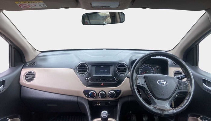 2017 Hyundai Grand i10 SPORTZ 1.2 KAPPA VTVT, Petrol, Manual, 71,086 km, Dashboard