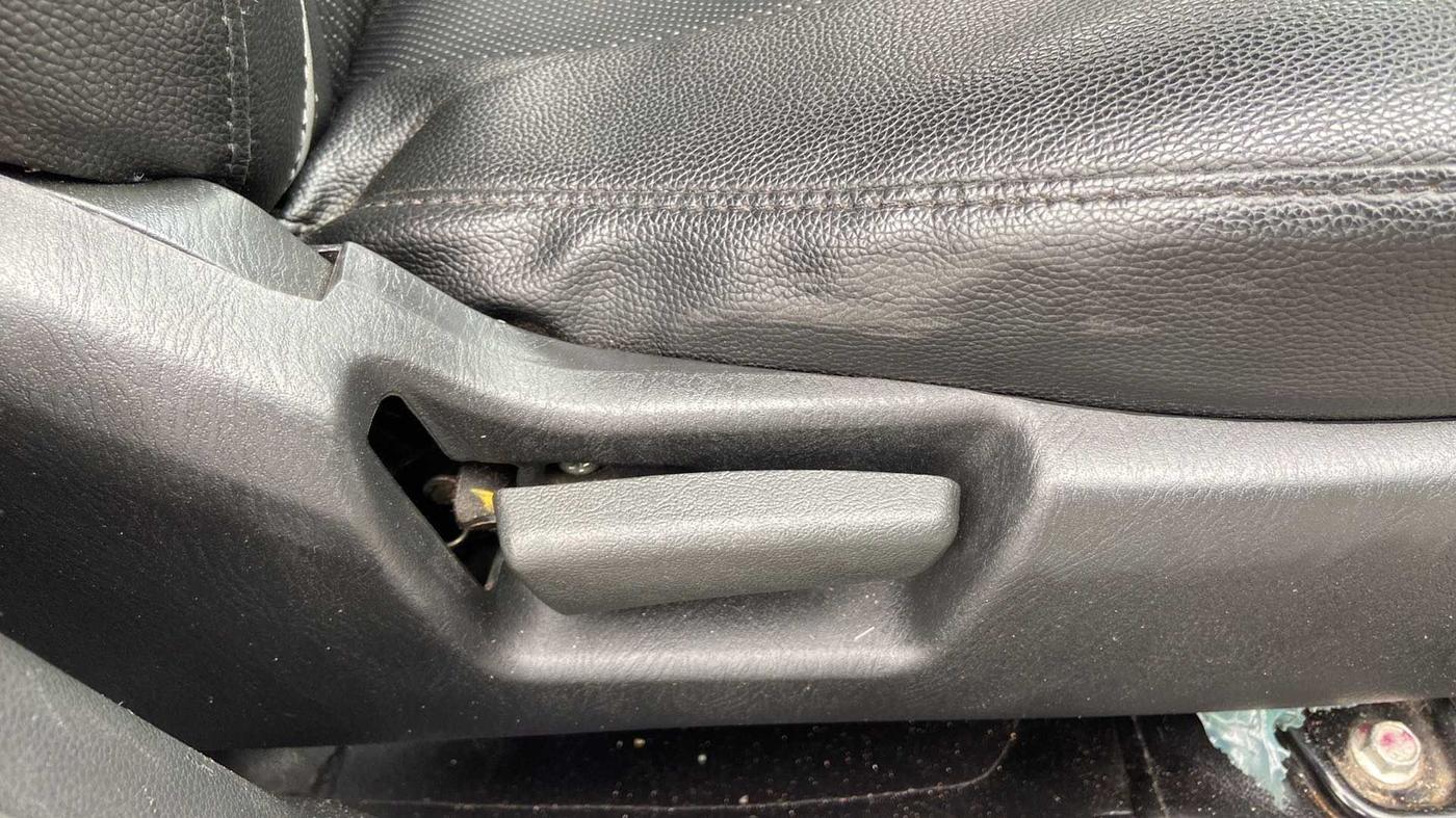 2020 Maruti Alto VXI, Petrol, Manual, 29,472 km, Driver Side Adjustment Panel