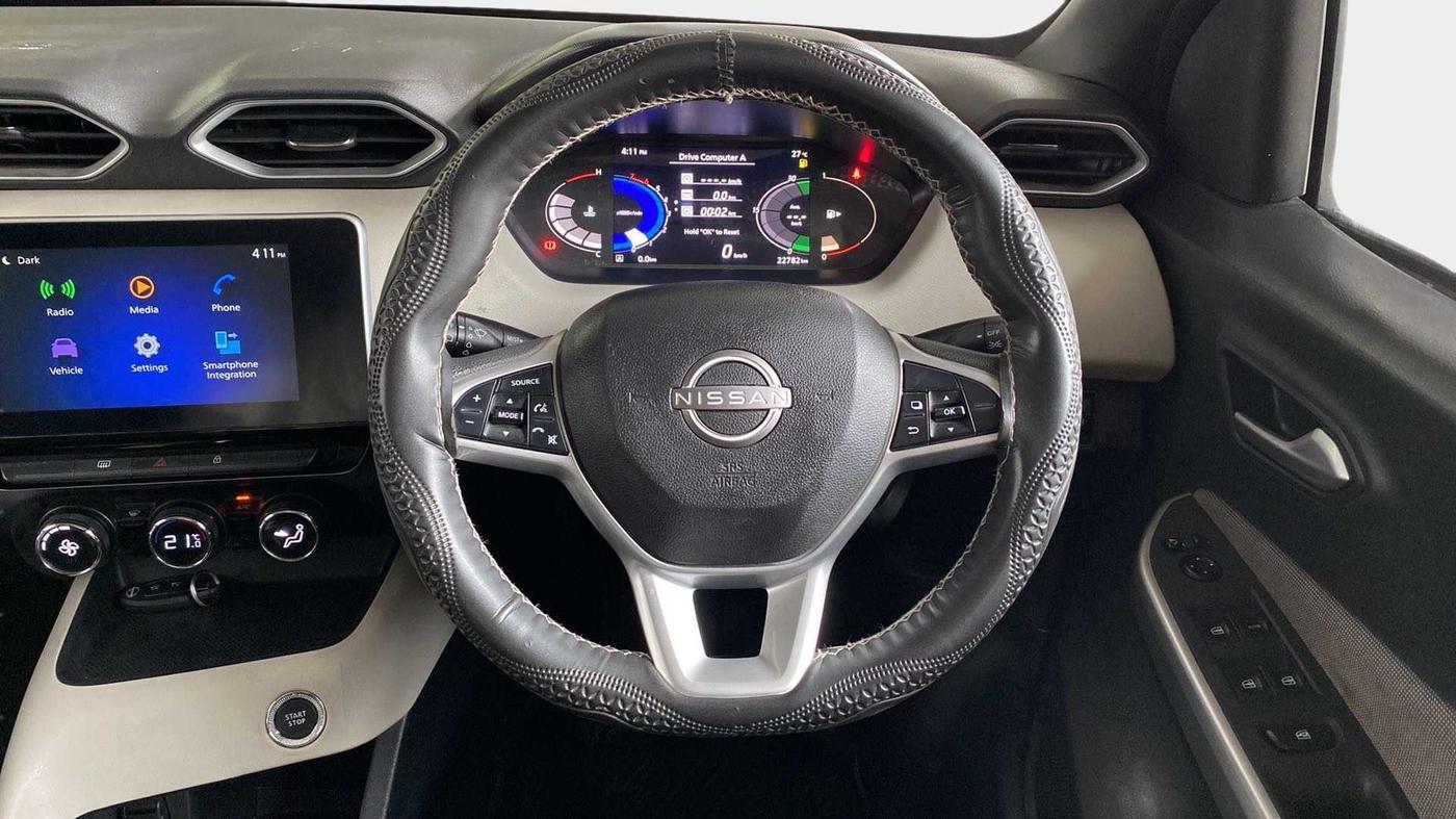 2023 Nissan MAGNITE XV MT, Petrol, Manual, 23,128 km, Steering Wheel Close Up