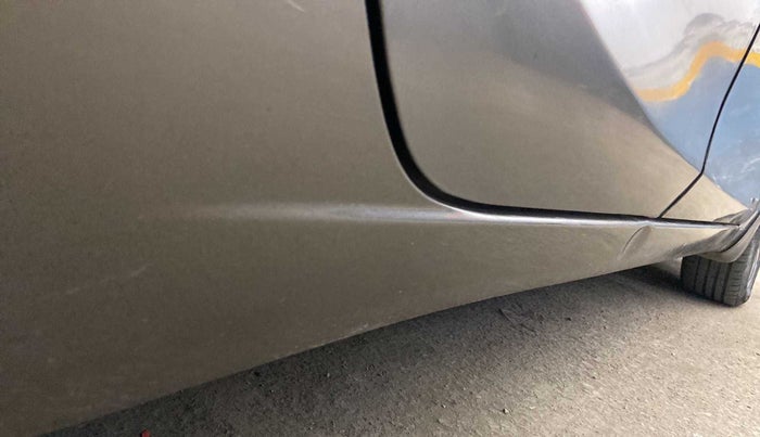 2018 Maruti Ciaz ALPHA 1.5 SHVS PETROL, Petrol, Manual, 76,692 km, Right running board - Slightly dented