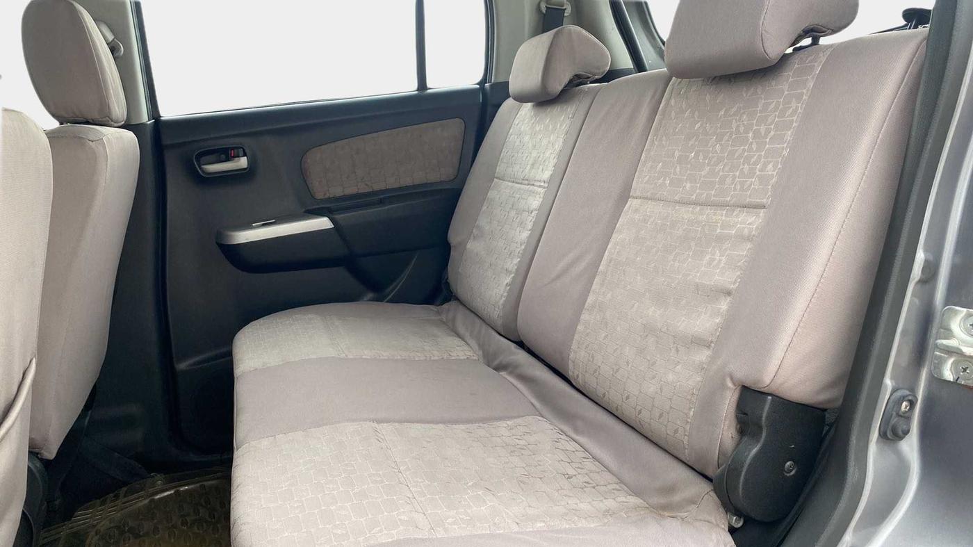 2014 Maruti Wagon R 1.0 VXI, Petrol, Manual, 54,288 km, Right Side Rear Door Cabin