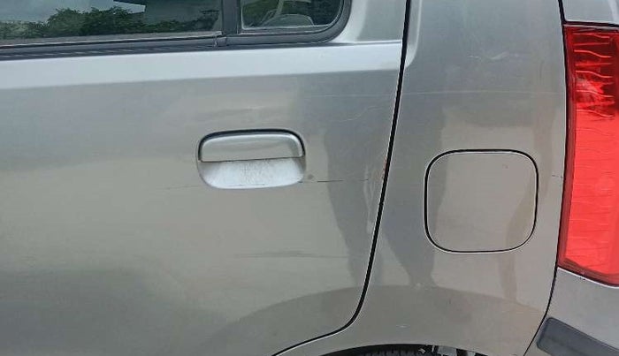 2014 Maruti Wagon R 1.0 VXI, Petrol, Manual, 54,288 km, Left quarter panel - Minor scratches