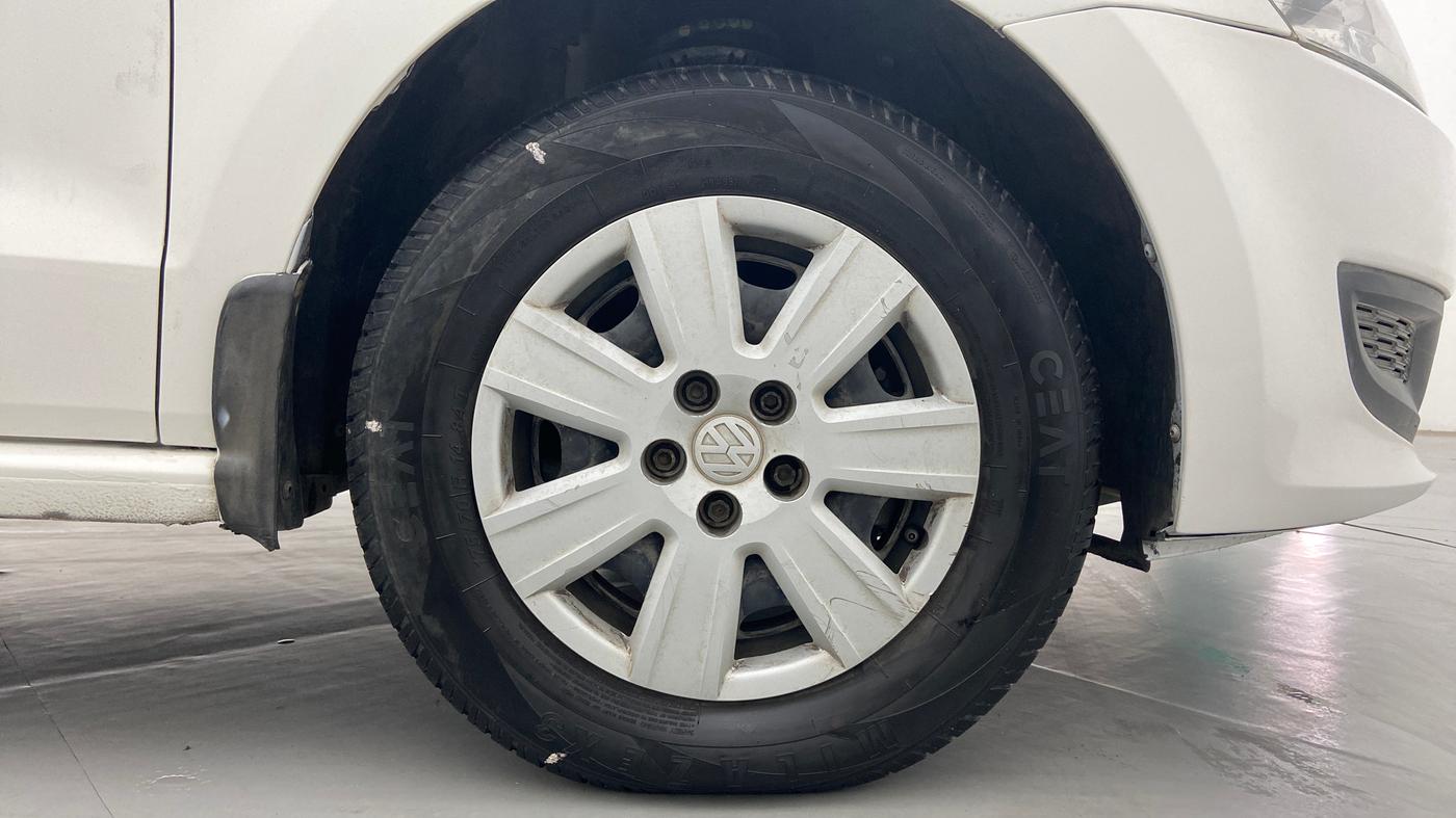 2011 Volkswagen Polo COMFORTLINE 1.2L PETROL, Petrol, Manual, 40,465 km, Right Front Wheel