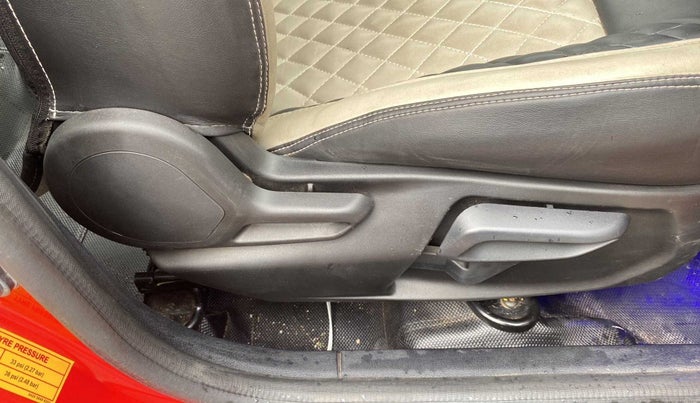 2022 Tata Tiago XZ PLUS CNG, CNG, Manual, 20,320 km, Driver Side Adjustment Panel