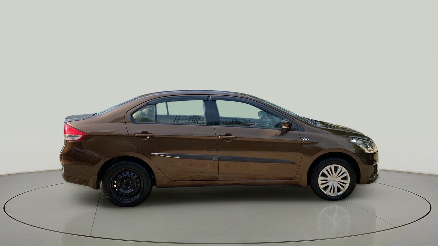 2016 Maruti Ciaz VXI+, Petrol, Manual, 69,520 km, Right Side View
