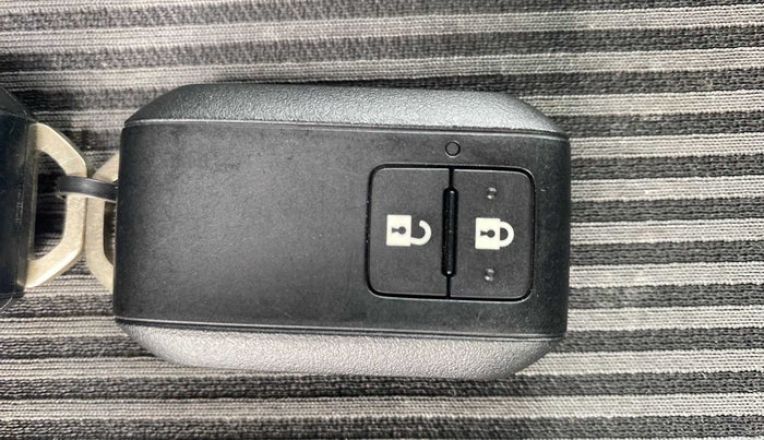 2021 Maruti XL6 ZETA MT, Petrol, Manual, 24,293 km, Key Close Up