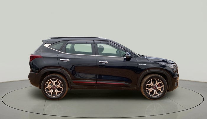 2021 KIA SELTOS GTX PLUS AT 1.5 DIESEL, Diesel, Automatic, 17,276 km, Right Side View