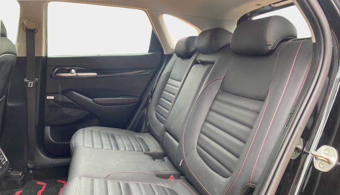2021 KIA SELTOS GTX PLUS AT 1.5 DIESEL, Diesel, Automatic, 17,276 km, Right Side Rear Door Cabin