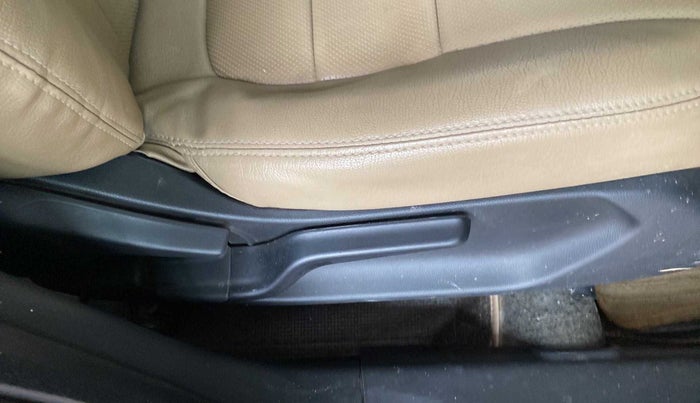 2019 Honda Amaze 1.2L I-VTEC S, CNG, Manual, 69,996 km, Driver Side Adjustment Panel