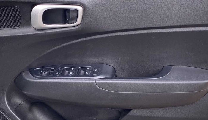 2020 Hyundai VENUE SX PLUS 1.0 TURBO DCT, Petrol, Automatic, 10,678 km, Driver Side Door Panels Control