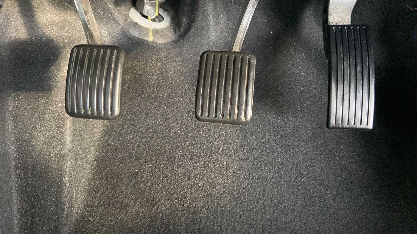 2022 Hyundai AURA SX 1.2 CNG, CNG, Manual, 33,298 km, Pedals