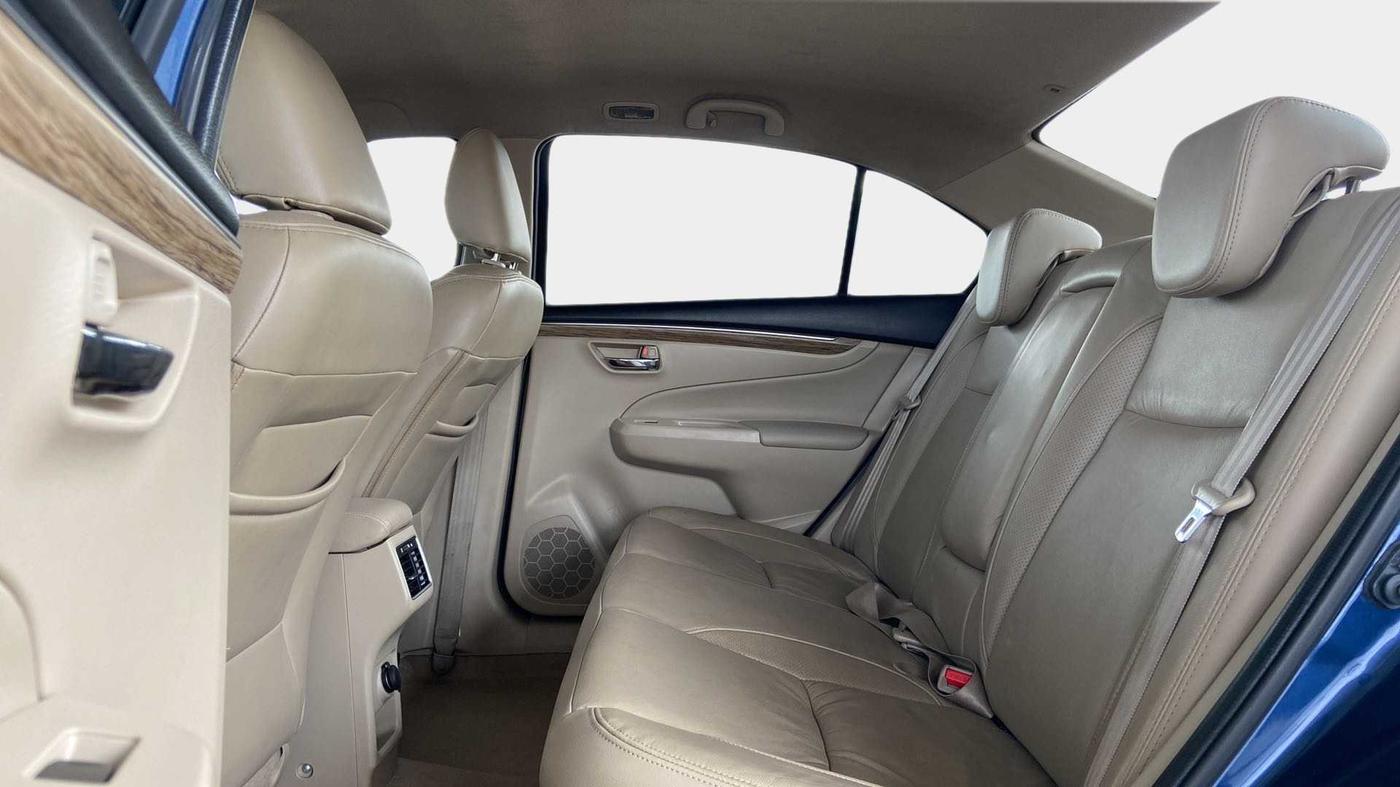 2019 Maruti Ciaz ALPHA 1.5 SHVS PETROL, Petrol, Manual, 86,444 km, Right Side Rear Door Cabin