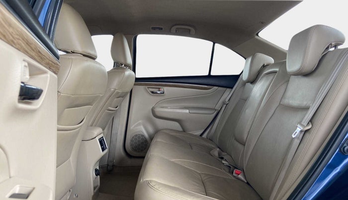 2019 Maruti Ciaz ALPHA 1.5 SHVS PETROL, Petrol, Manual, 86,444 km, Right Side Rear Door Cabin