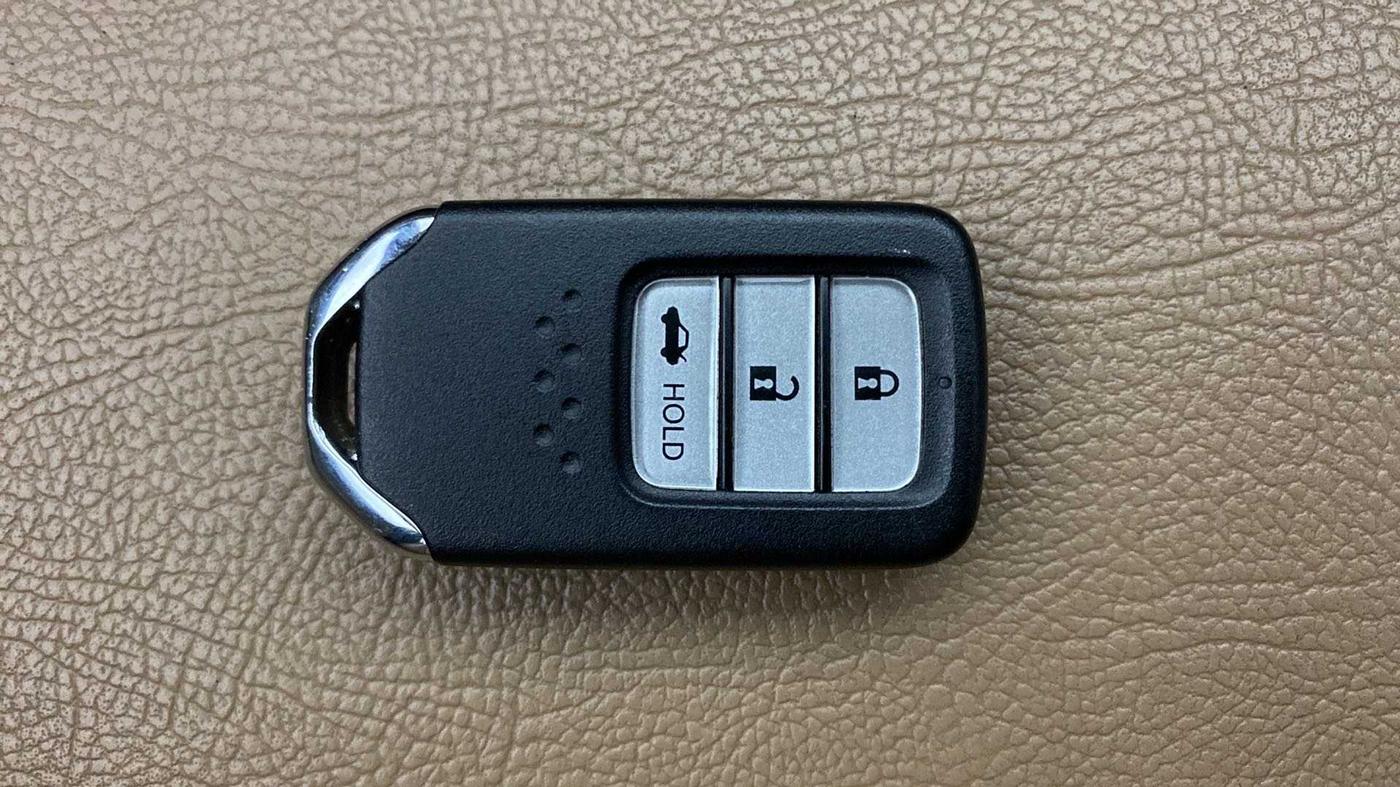 2019 Honda Amaze 1.2L I-VTEC V CVT, Petrol, Automatic, 65,606 km, Key Close Up