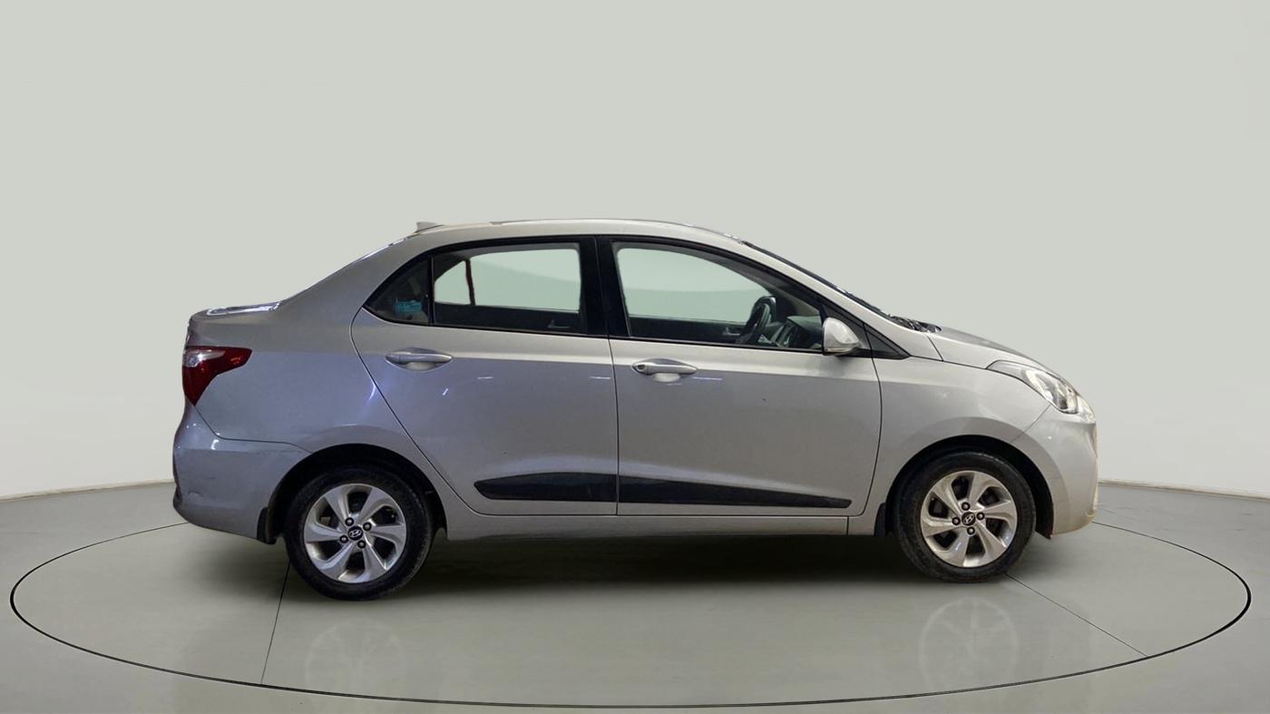 2017 Hyundai Xcent SX 1.2, Petrol, Manual, 61,324 km, Right Side View