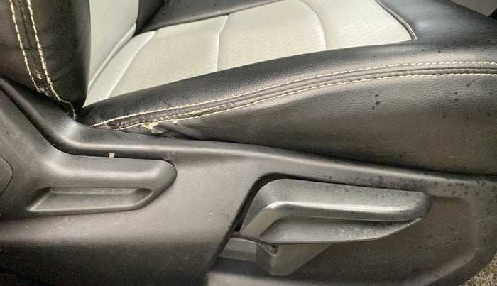 2020 Tata Tiago XZ PLUS PETROL, Petrol, Manual, 54,839 km, Driver Side Adjustment Panel
