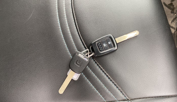 2015 Honda Jazz 1.2L I-VTEC V, Petrol, Manual, 33,332 km, Key Close Up