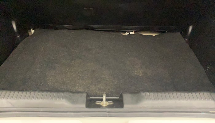 2021 Maruti Swift VXI, Petrol, Manual, 31,851 km, Boot Inside