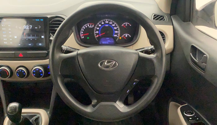 2016 Hyundai Grand i10 MAGNA 1.2 KAPPA VTVT, Petrol, Manual, 99,082 km, Steering Wheel Close Up