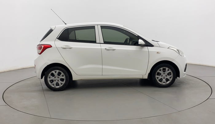 2016 Hyundai Grand i10 MAGNA 1.2 KAPPA VTVT, Petrol, Manual, 99,082 km, Right Side View