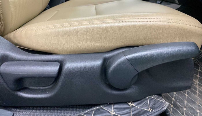2018 Honda City 1.5L I-VTEC V MT, Petrol, Manual, 98,990 km, Driver Side Adjustment Panel