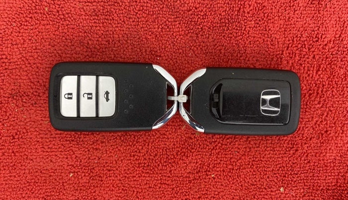 2018 Honda City 1.5L I-VTEC V MT, Petrol, Manual, 98,990 km, Key Close Up