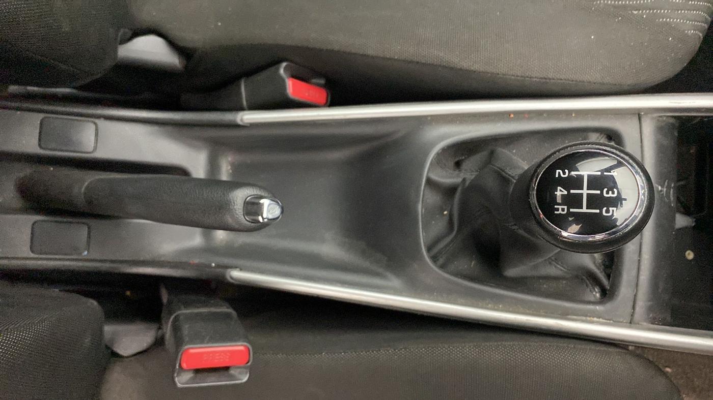 2017 Maruti Baleno DELTA PETROL 1.2, Petrol, Manual, 55,047 km, Gear Lever