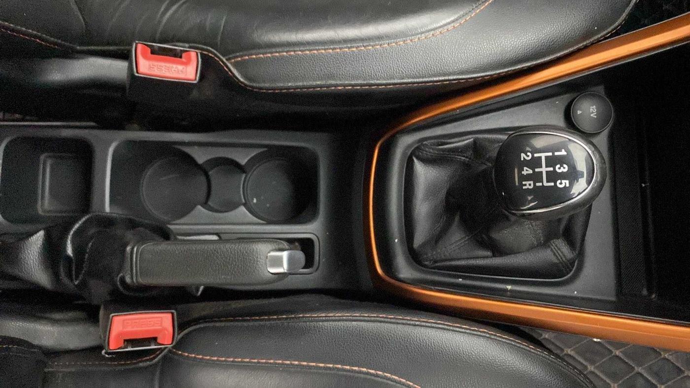 2020 Ford Ecosport TITANIUM 1.5 SPORTS(SUNROOF) PETROL, Petrol, Manual, 61,395 km, Gear Lever