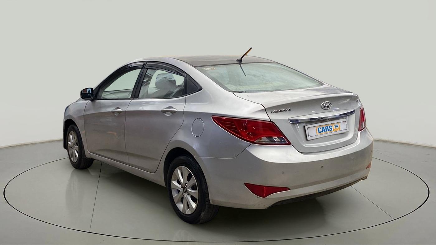 2015 Hyundai Verna FLUIDIC 4S 1.6 VTVT S, Petrol, Manual, 1,02,669 km, Left Back Diagonal