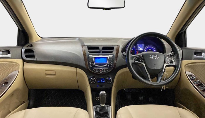 2015 Hyundai Verna FLUIDIC 4S 1.6 VTVT S, Petrol, Manual, 1,02,669 km, Dashboard