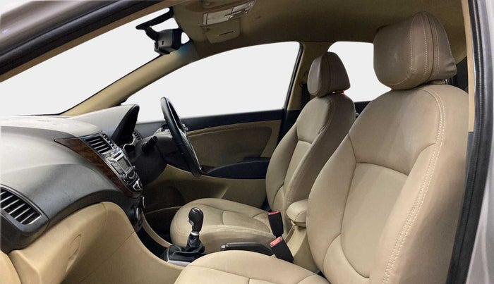 2015 Hyundai Verna FLUIDIC 4S 1.6 VTVT S, Petrol, Manual, 1,02,669 km, Right Side Front Door Cabin