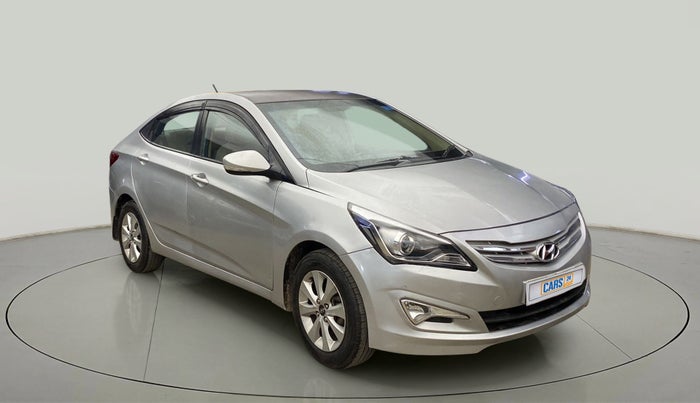 2015 Hyundai Verna FLUIDIC 4S 1.6 VTVT S, Petrol, Manual, 1,02,669 km, Right Front Diagonal