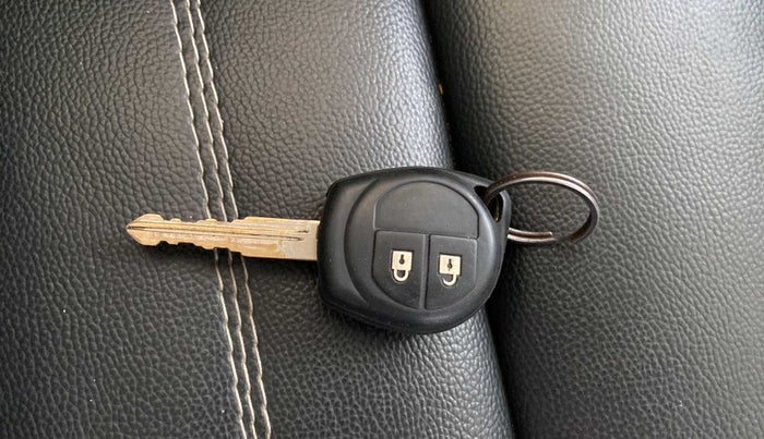 2014 Maruti Wagon R 1.0 VXI, Petrol, Manual, 90,972 km, Key Close Up
