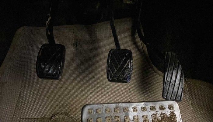 2018 Maruti Wagon R 1.0 LXI CNG, CNG, Manual, 87,192 km, Pedals